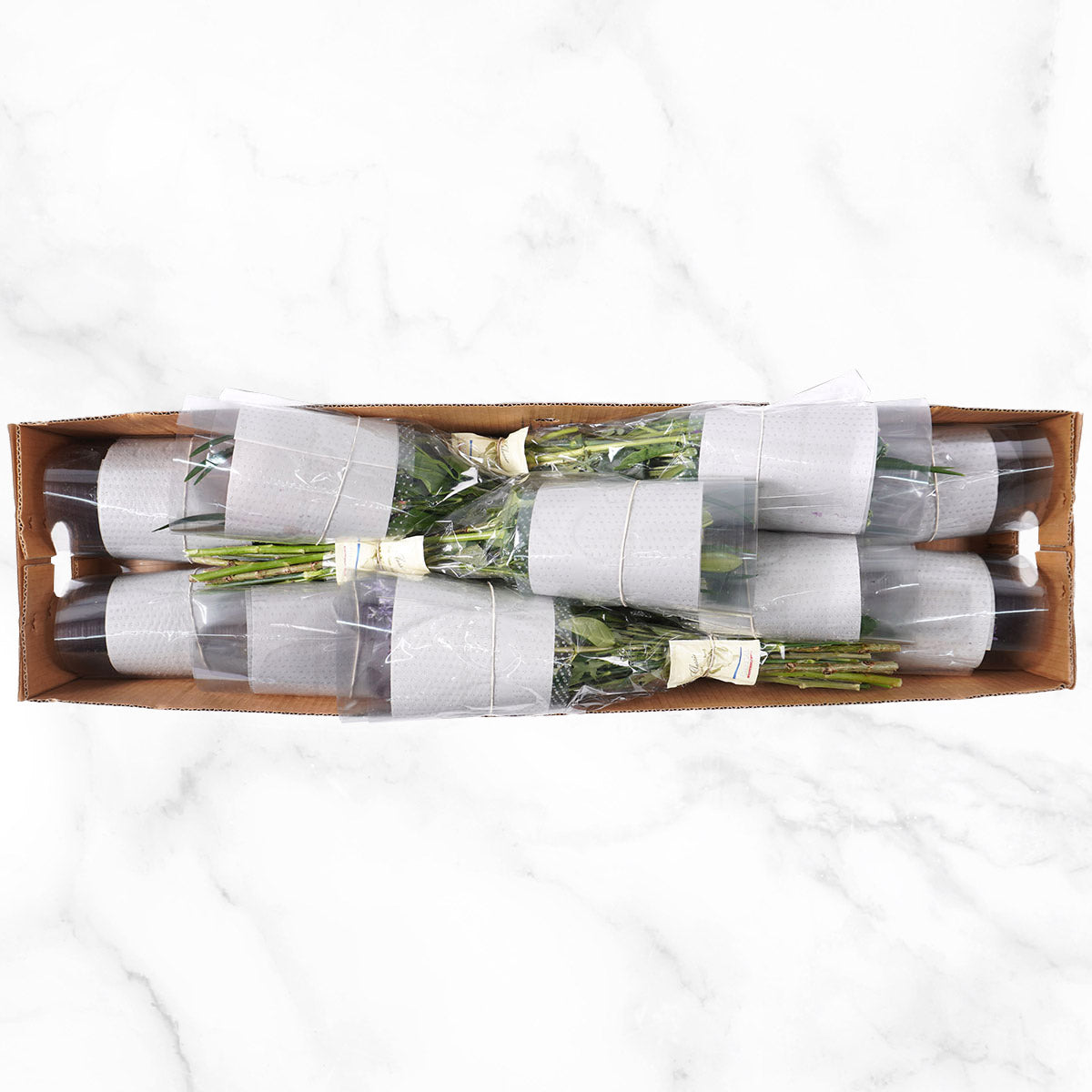 Seasonal fresh flower bouquets for event décor