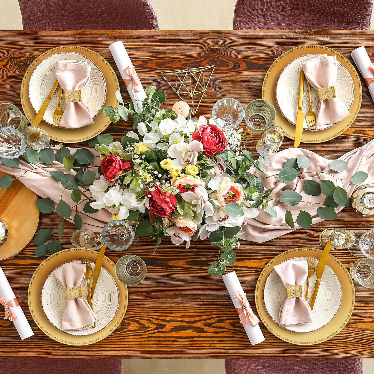 Coordinated gold place-setting décor set