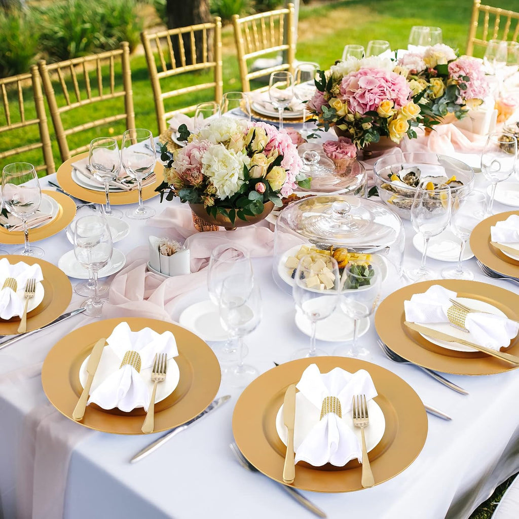 Gold table-setting charger plate set